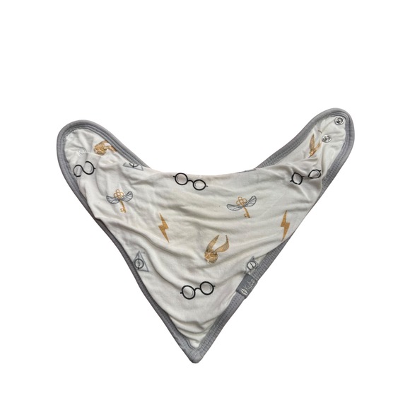 Kyte Baby Harry Potter Bib Hogwarts Glasses Lightning Bolt Wings Gray Trim - Picture 2 of 5